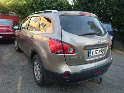 Nissan Qashqai+2 1.6 2010, kuva 3/6