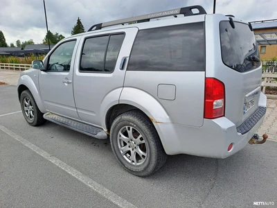 Nissan Pathfinder 2005, photo 3/12
