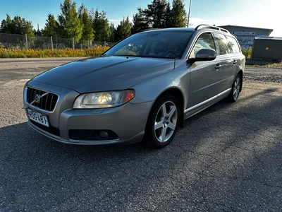 Volvo V70 2,4D Summum aut 2008, kuva 3/12