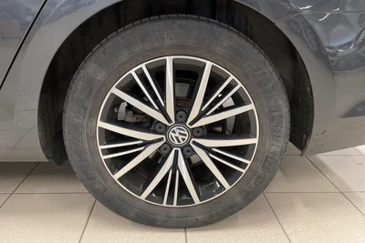 Volkswagen Golf 2016, photo 4/5