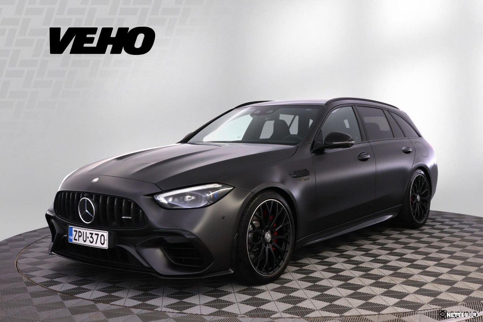 Mercedes-Benz C 63 AMG