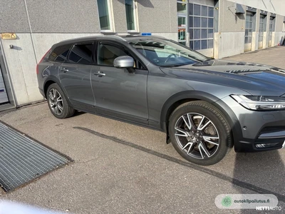 Volvo V90 Cross Country D5 AWD Pro aut 2017, photo 2/17