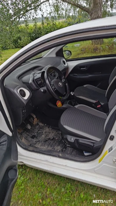 Toyota Aygo 1,0 VVT-i x-play 5ov 2018, kuva 5/15