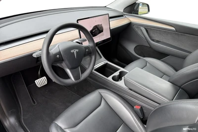 Tesla Model Y Performance 2023, kuva 3/5