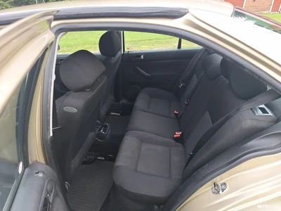 Volkswagen Bora 1.6i 2003, photo 5/7