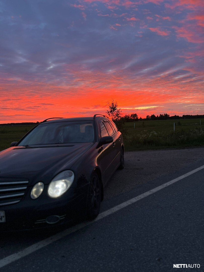 Mercedes-Benz E 220