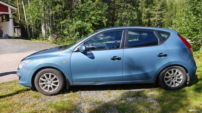 Hyundai i30 2009, photo 4/10