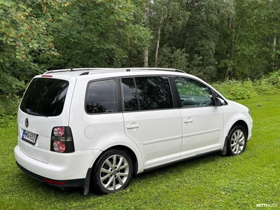 Volkswagen Touran 2009, photo 2/13