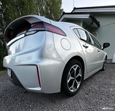 Opel Ampera plug-in ladattava hybridi 2012, kuva 6/24