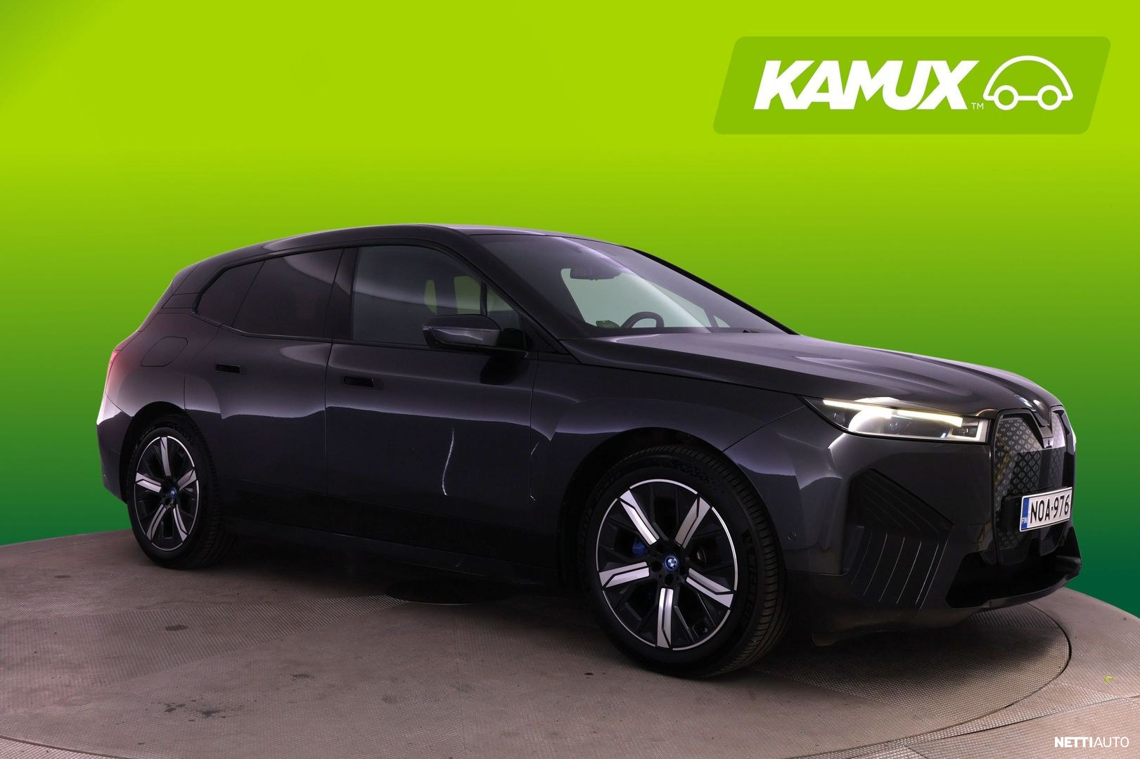BMW iX