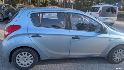 Hyundai i20 1,2 Classic 5d 2009, photo 4/13