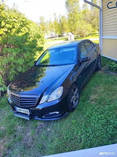 Mercedes-Benz E CDI 2009, kuva 2/8