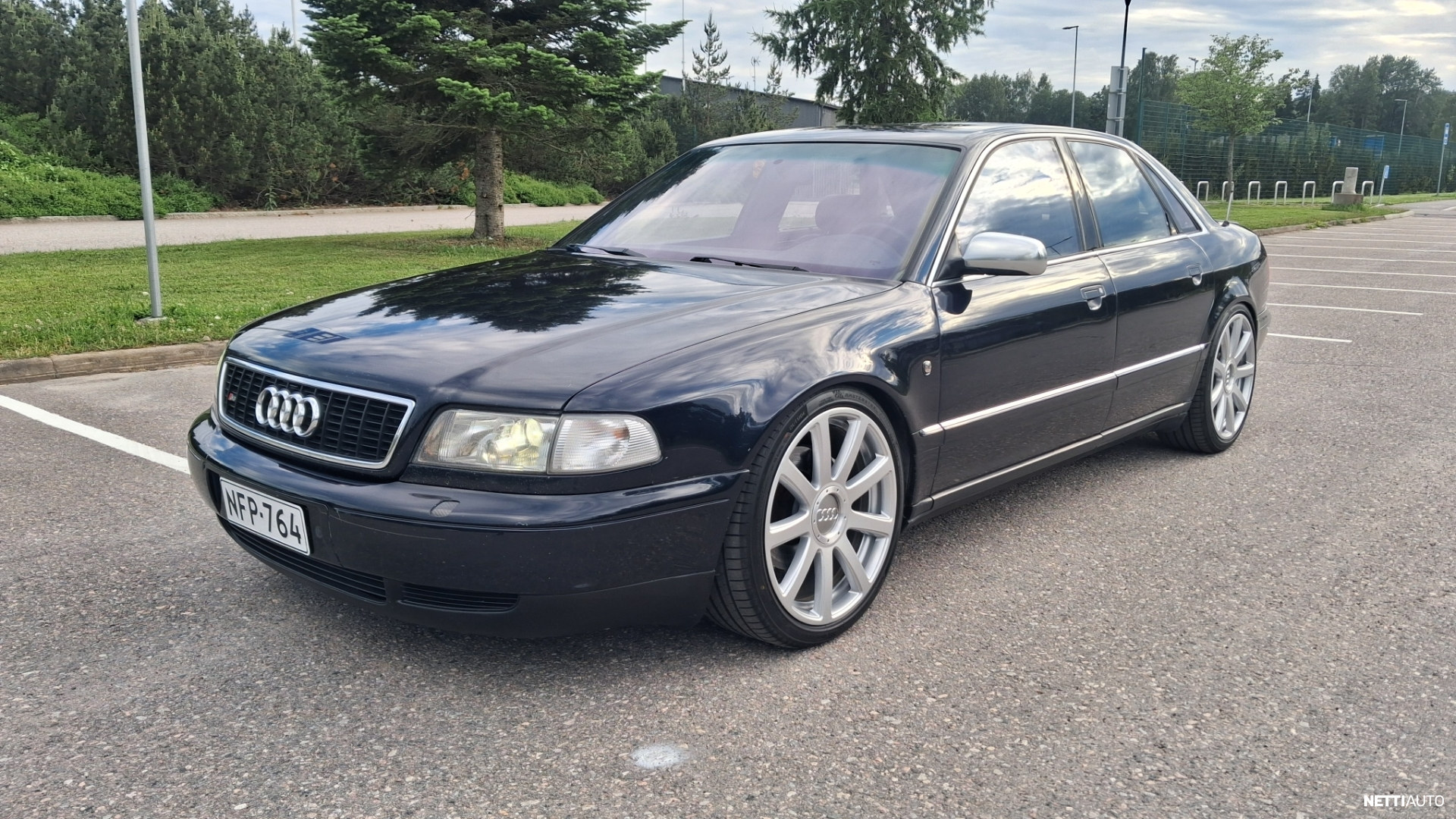 Audi S8