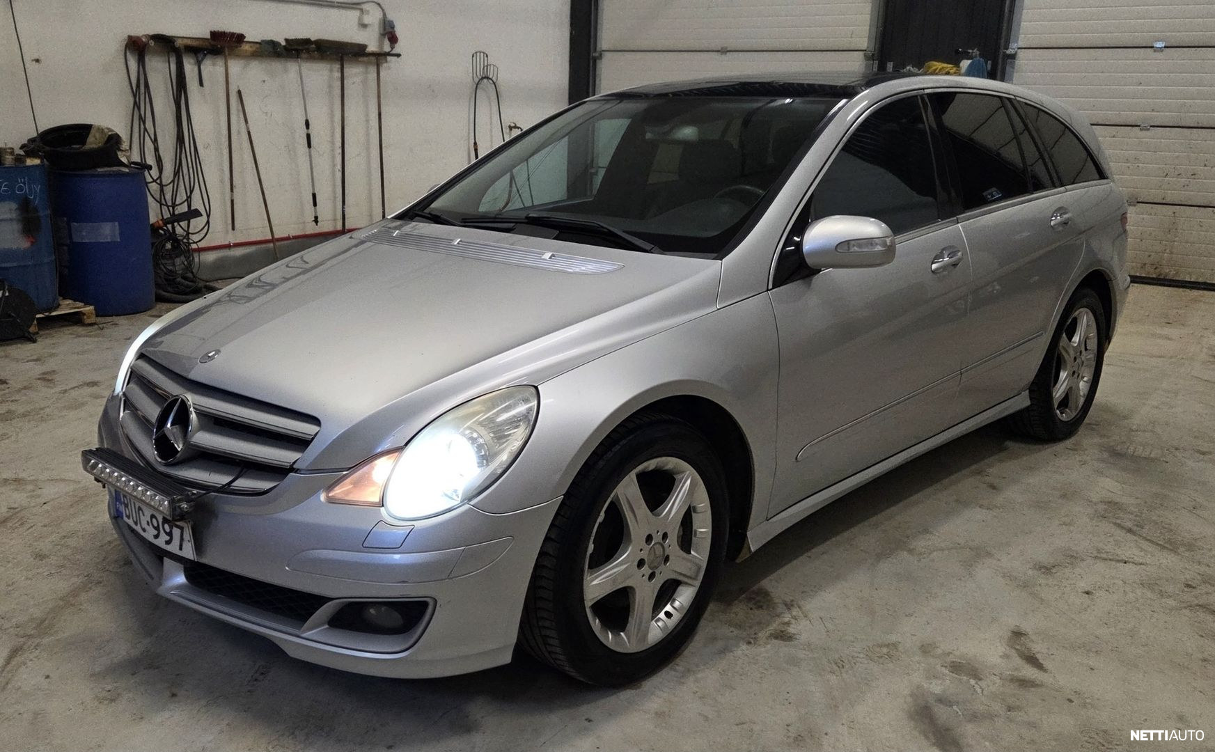 Mercedes-Benz R