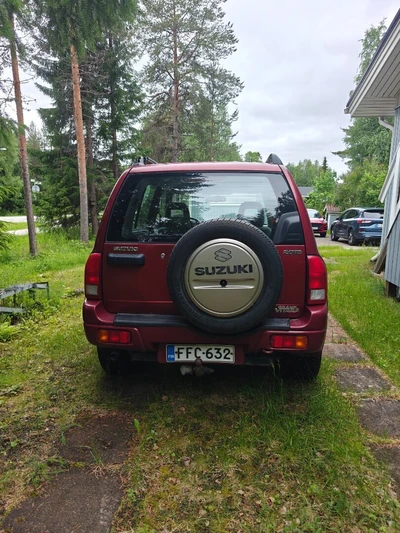 Suzuki Grand Vitara 2002, kuva 3/9