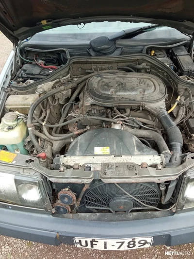 Mercedes-Benz 230 1989, kuva 3/8