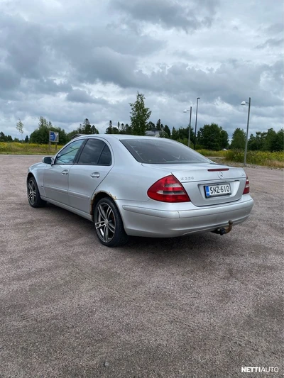 Mercedes-Benz E 220 CDI 2002, photo 7/14