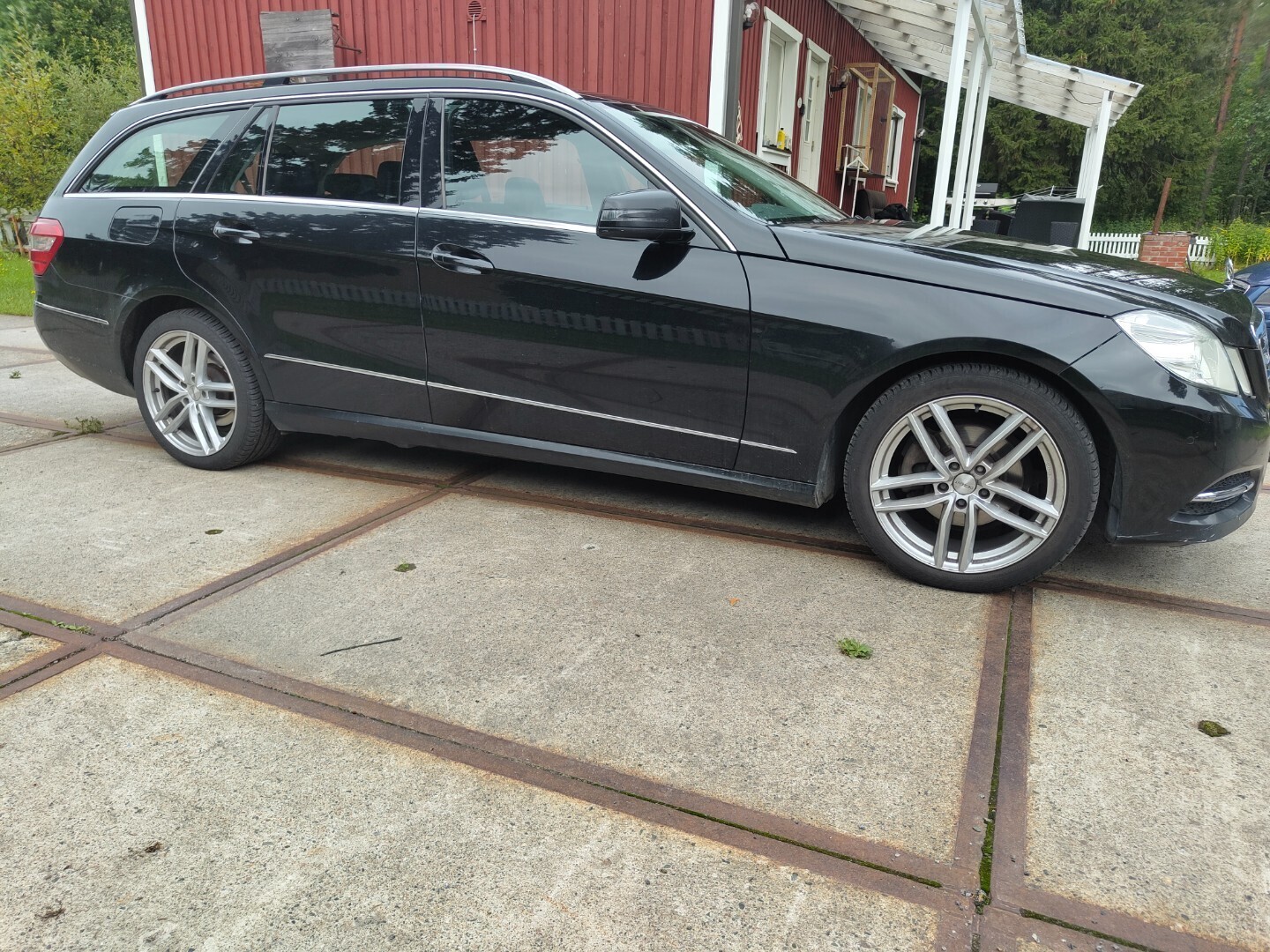 Mercedes-Benz E