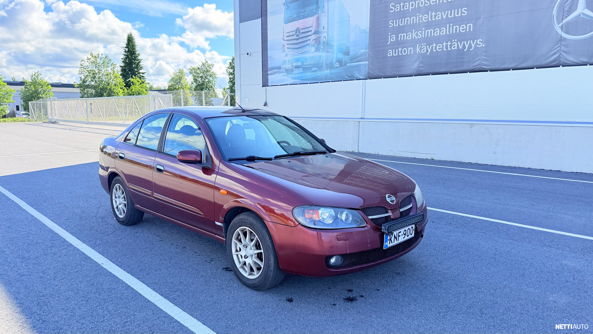 Nissan Almera