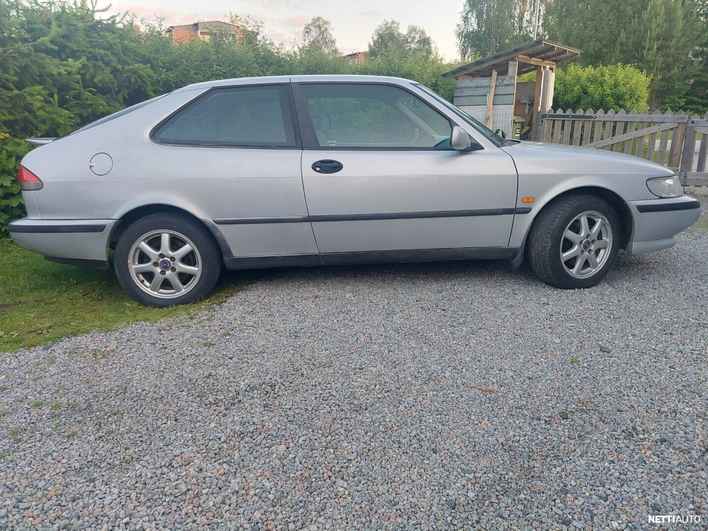 Saab 900