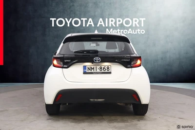 Toyota Yaris 1,5 Hybrid Active 2022, kuva 4/10