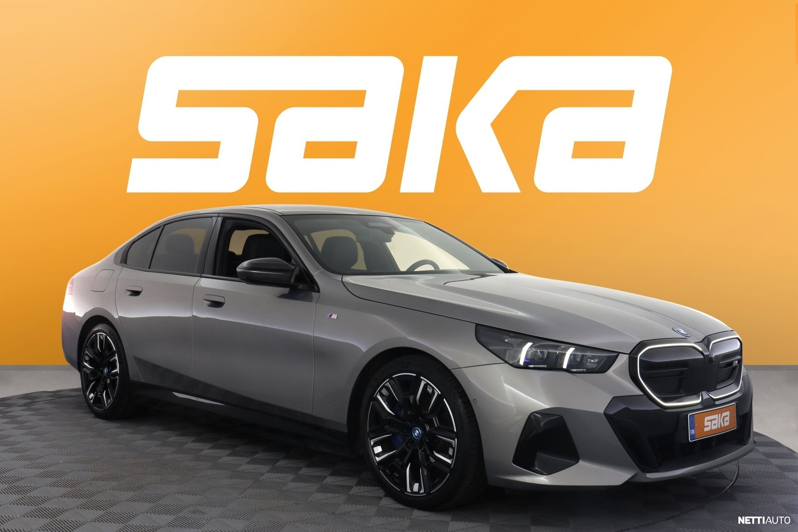 BMW i5 M60