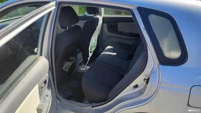 Kia Cerato 2006, kuva 6/6