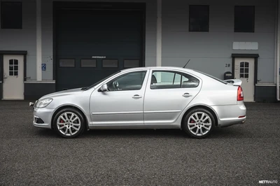 Skoda Octavia 2,0 TDI 170 RS DSG Autom. 2012, kuva 6/21
