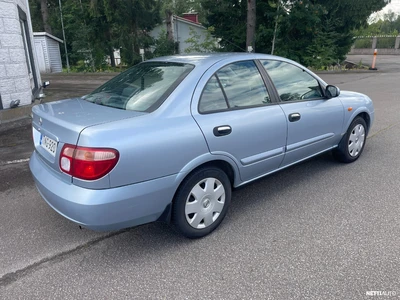 Nissan Almera 1,5 Luxury 4-ov. 2004, photo 2/6