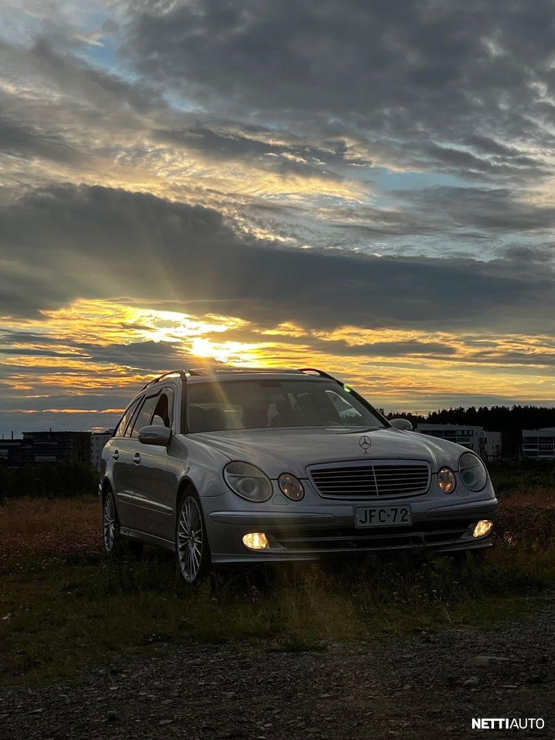 Mercedes-Benz E 320