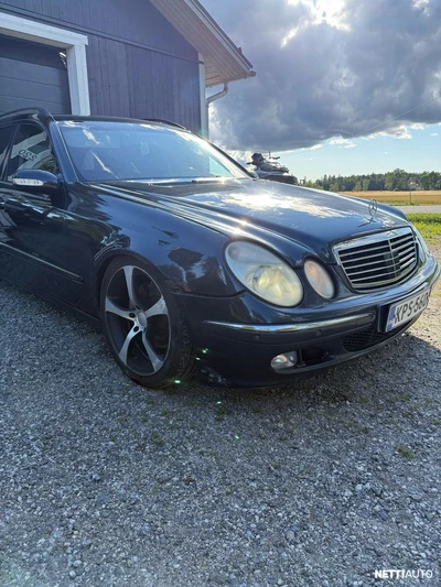 Mercedes-Benz E 2003, photo 5/8