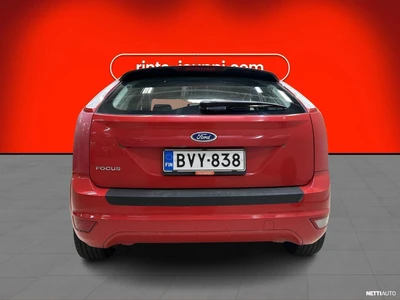 Ford Focus 1,6 100hv Trend M5 5-ovinen 2010, photo 6/29