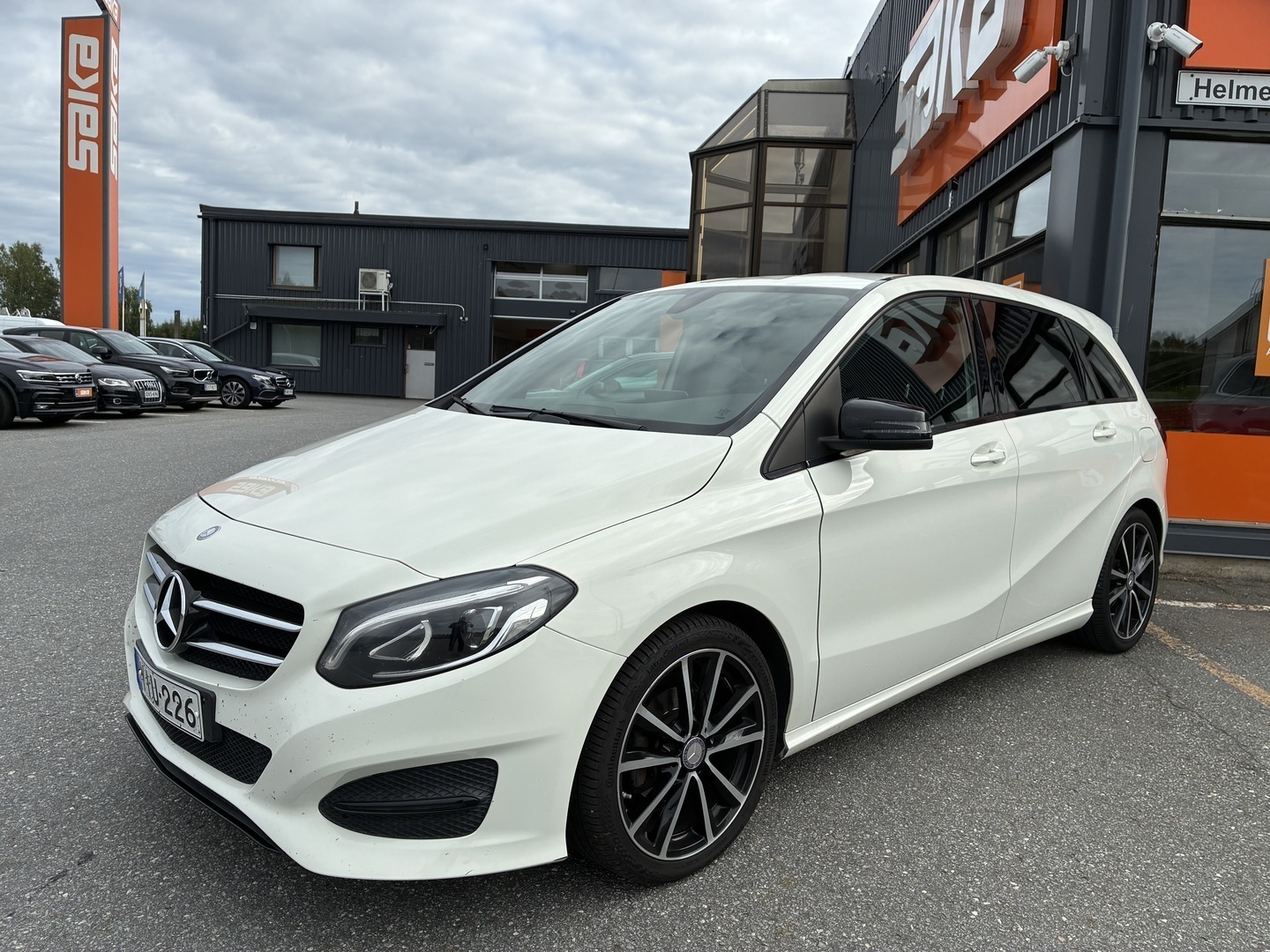 Mercedes-Benz B