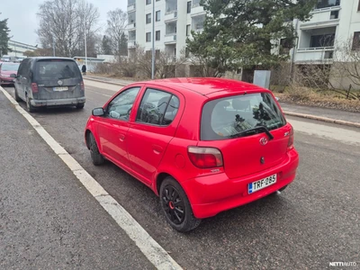 Toyota Yaris 2003, photo 7/18