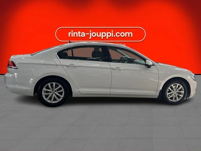 Volkswagen Passat 2017, photo 5/33