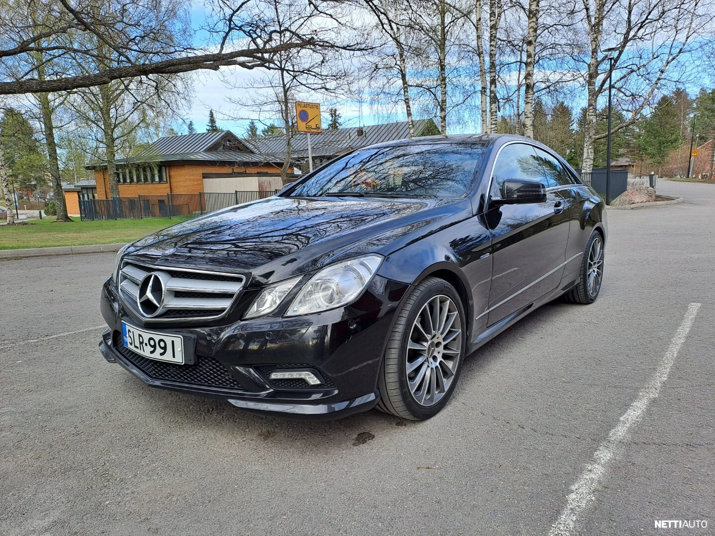 Mercedes-Benz E