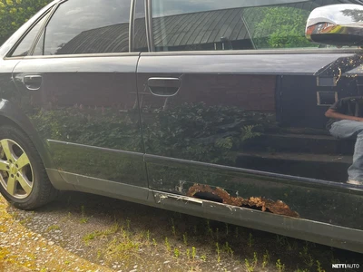 Audi A4 1,8 turbo 4d 2001, kuva 7/10