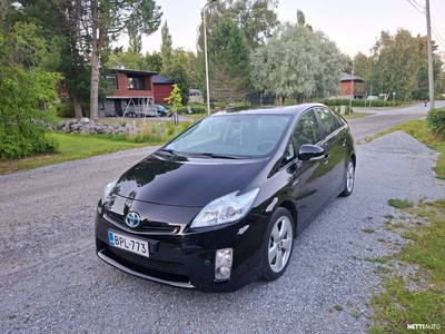 Toyota Prius HSD Sol 5ov 2011, kuva 2/10