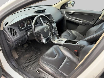 Volvo XC60 2,4D AWD Summum Business aut 2010, kuva 4/4