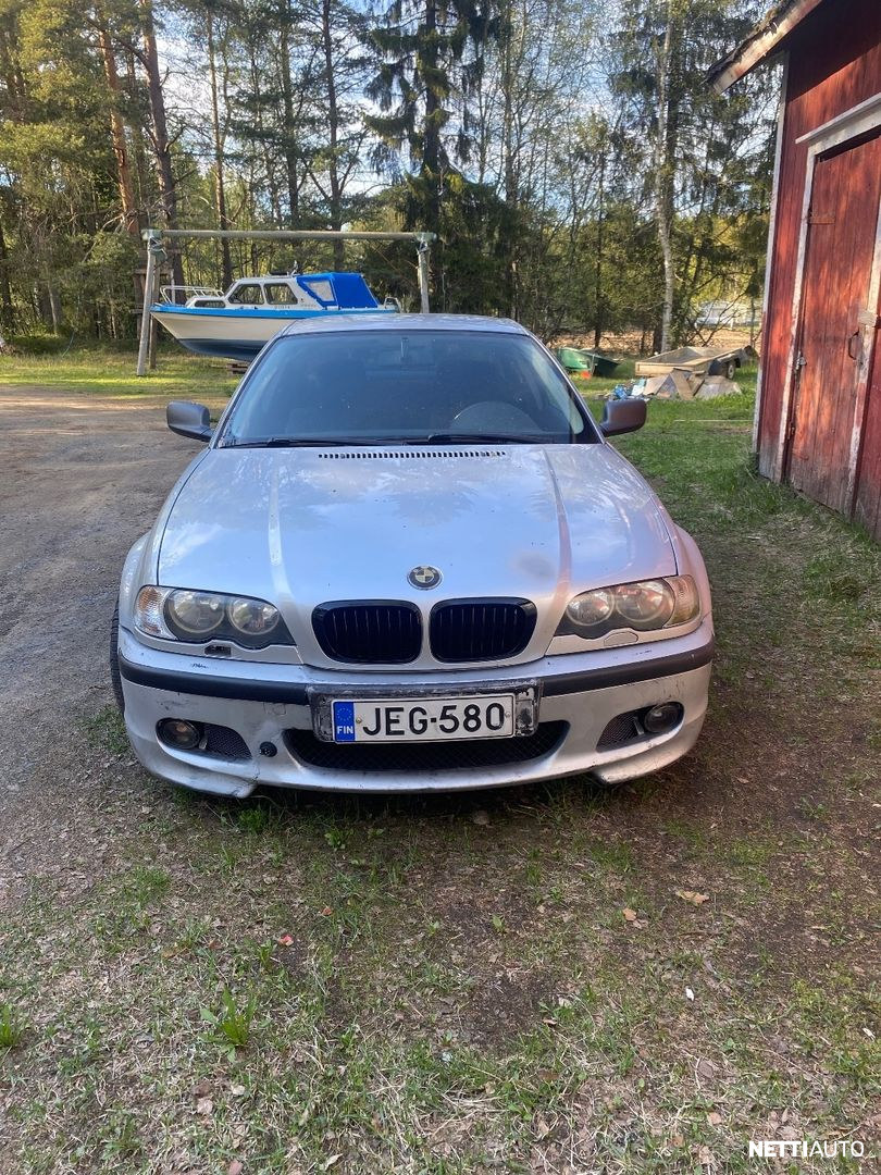 BMW 320