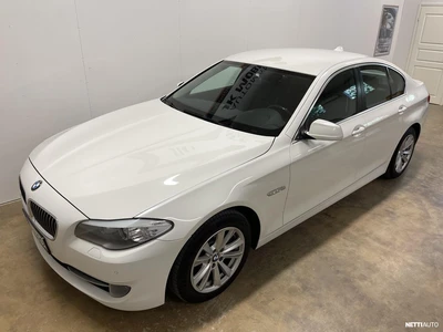 BMW 520 520d A F10 Sedan Business 2011, kuva 4/26