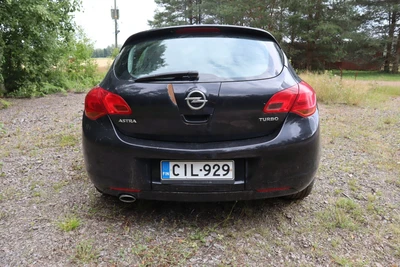 Opel Astra 2011, kuva 5/17