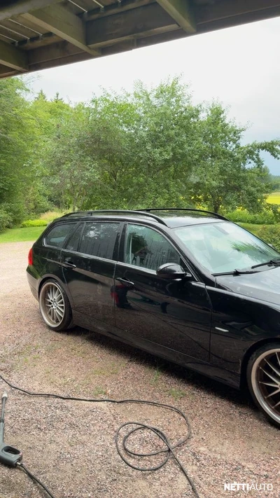BMW 318 2008, photo 1/9