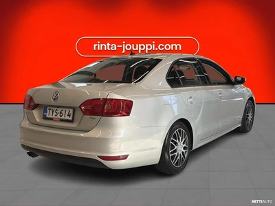 Volkswagen Jetta 2013, kuva 6/10