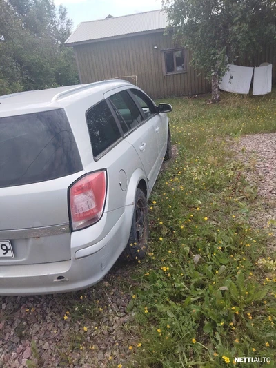 Opel Astra 2008, kuva 2/6