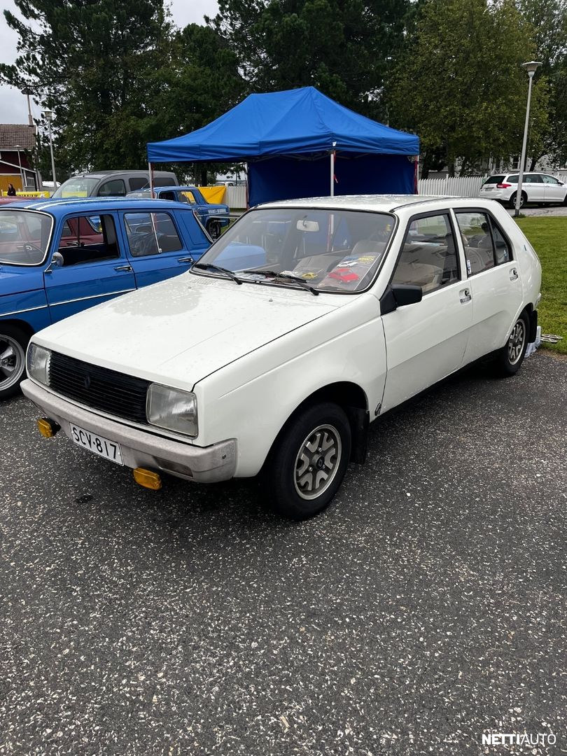 Renault 14
