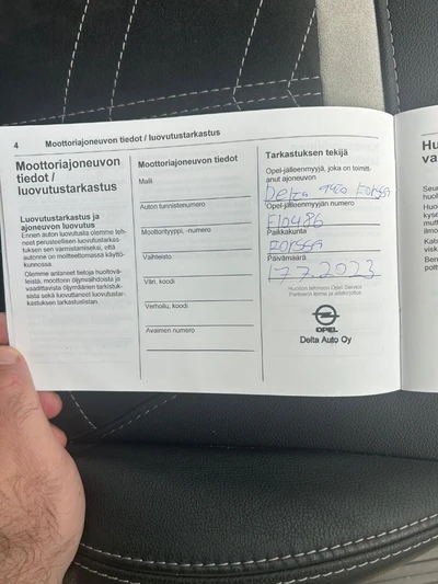 Opel Mokka-e Executive 136 automaatti 2023, kuva 8/8