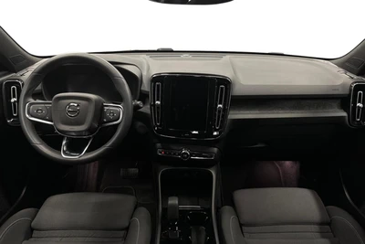 Volvo XC40 2024, kuva 7/10