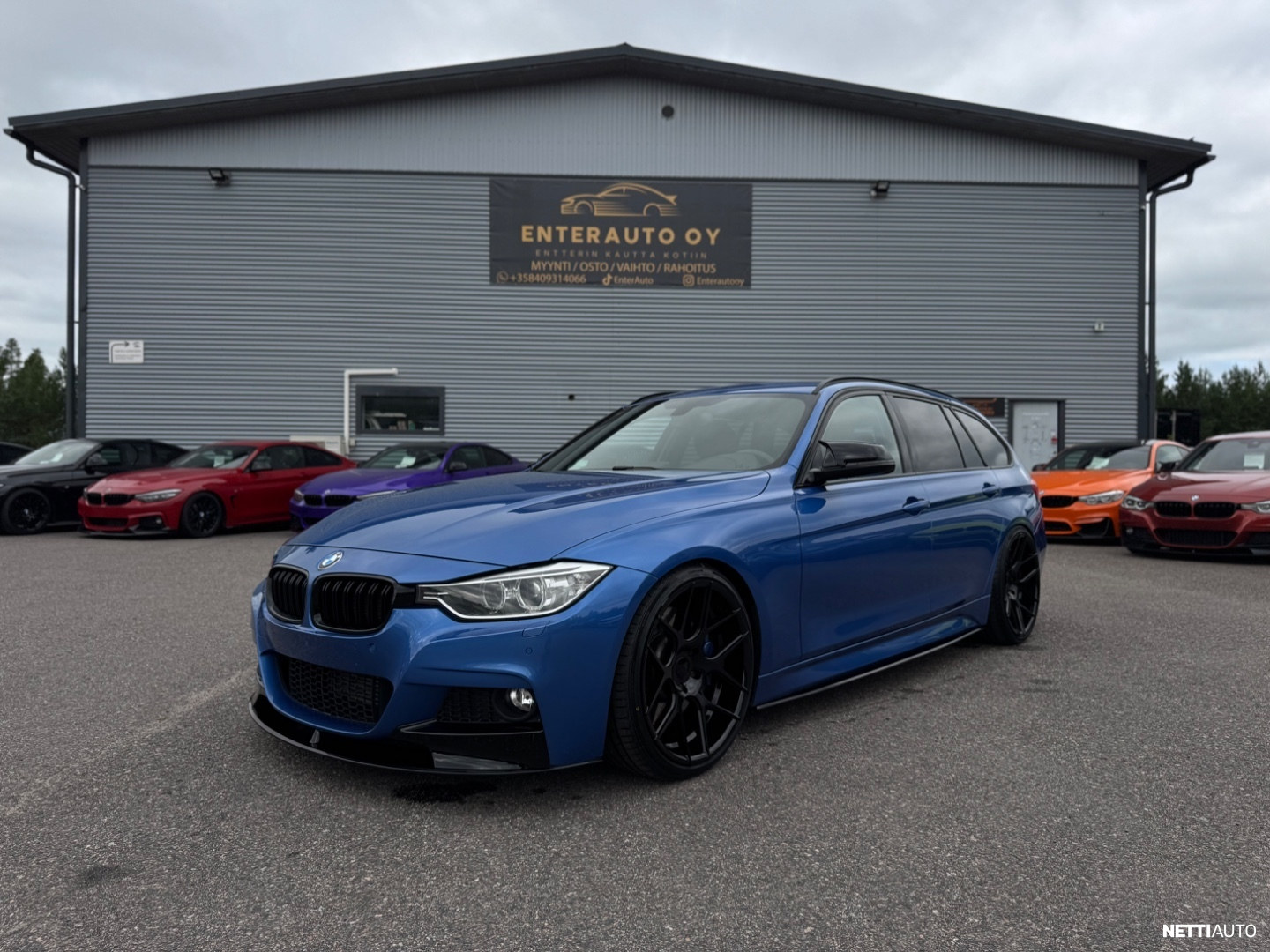 BMW 330