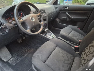 Volkswagen Golf 2,0 FSI aut. 2000, kuva 3/24